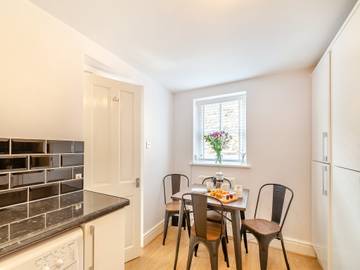 Log Cabin for 4 People in Barnard Castle, County Durham, Photo 2