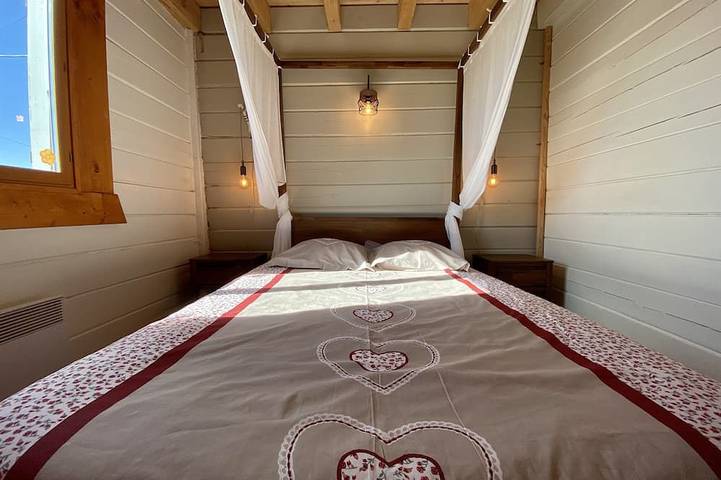 Gîte pour 8 personnes, avec terrasse et jardin à Brousses-et-Villaret - 2