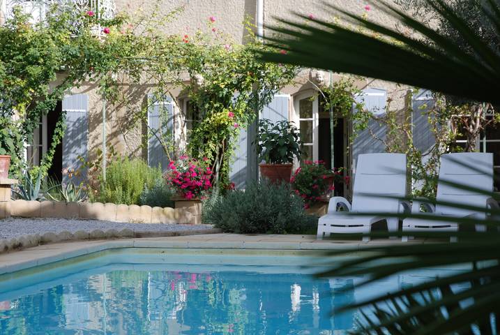 Gîte pour 9 personnes, avec piscine, animaux acceptés