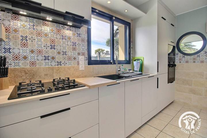 Gîte pour 6 personnes, avec terrasse et jardin dans Plage du Royau - 3