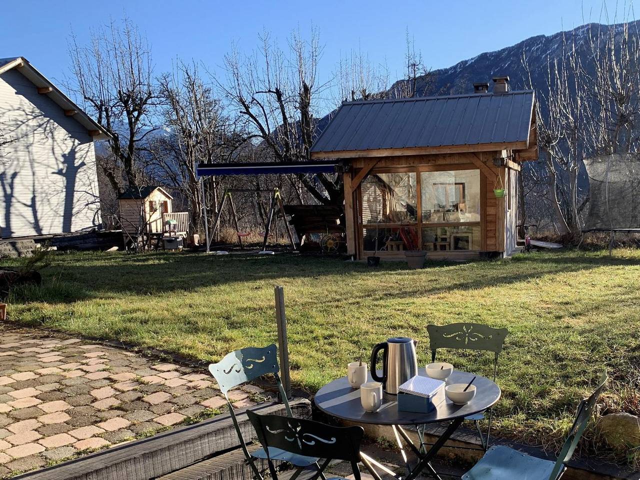 Ferienhaus mit Parkplatz, Waschmaschine, Garten in der Nähe von Restaurants und Flüssen in Châteauroux-les-Alpes, Nationalpark Écrins