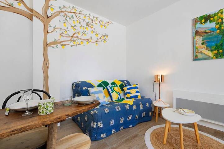 Location de vacances pour 3 personnes, avec jardin à Froidfond