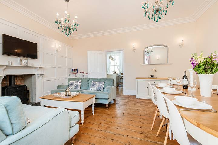Holiday rental for 8 people in Tenby
