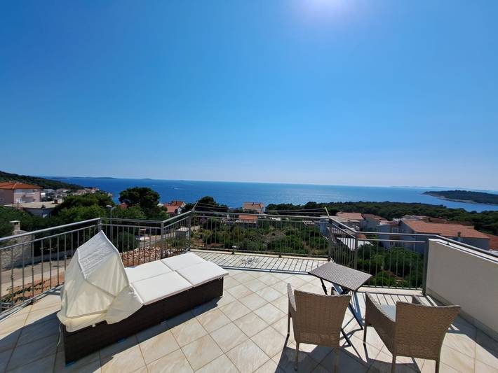 Ferienwohnung für 3 Personen, mit Balkon/Terrasse in Primosten