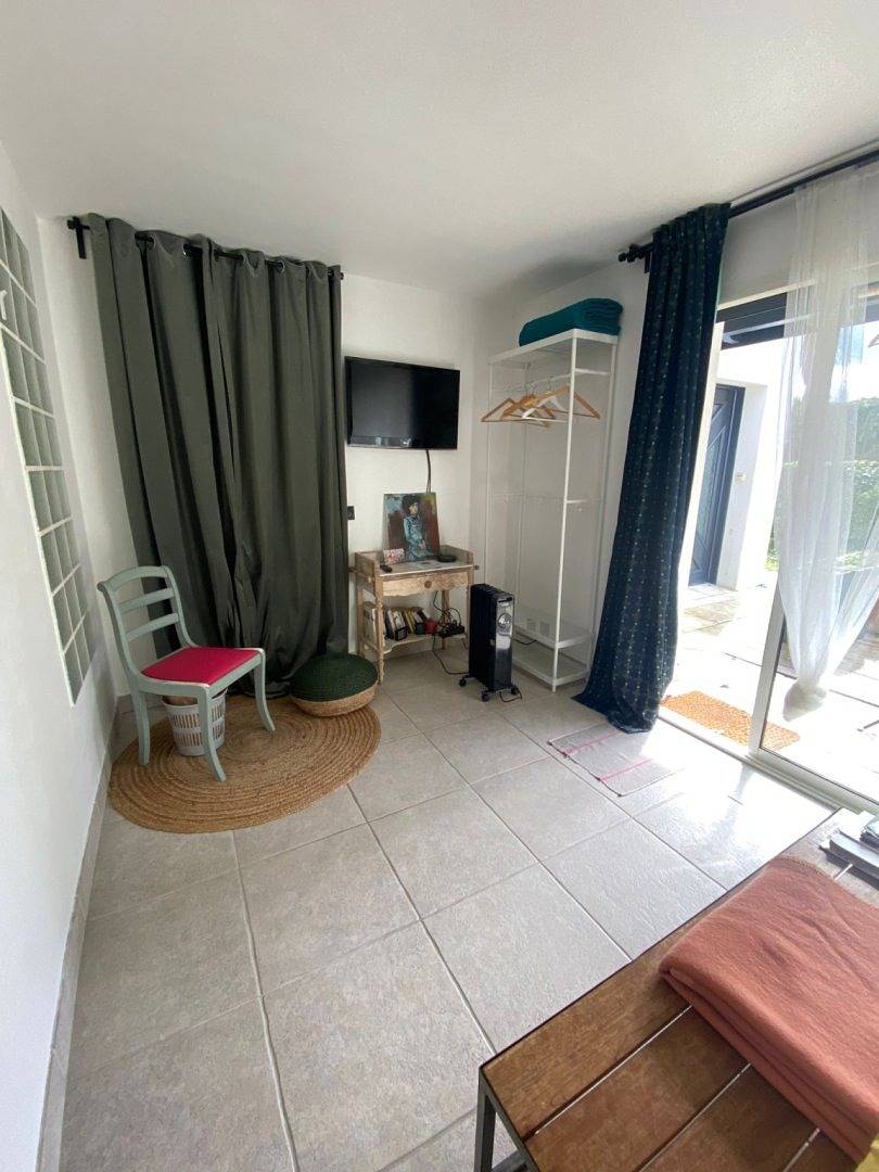 Cosy room with private bath - Chambre in Anglet, Région de Bayonne
