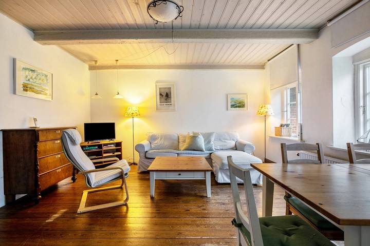 Ganze Wohnung, Ferienwohnung 4 Am Westerdeich" mit privater Terrasse, Gemeinschaftsgarten und Wi-Fi in Rodenäs, Nordfriesland