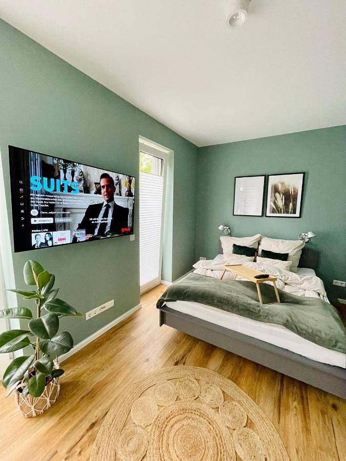Ferienwohnung für 2 Personen, mit Terrasse und Garten sowie Sauna und Seeblick