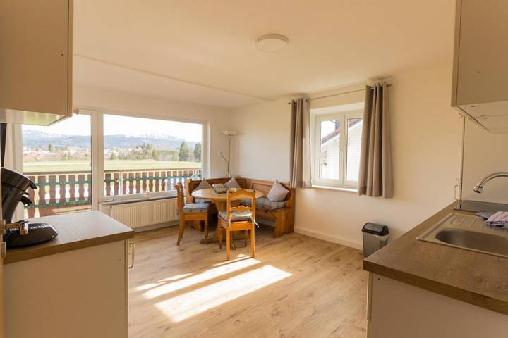 Ferienwohnung für 4 Personen, mit Balkon und Ausblick in Waltenhofen - 4