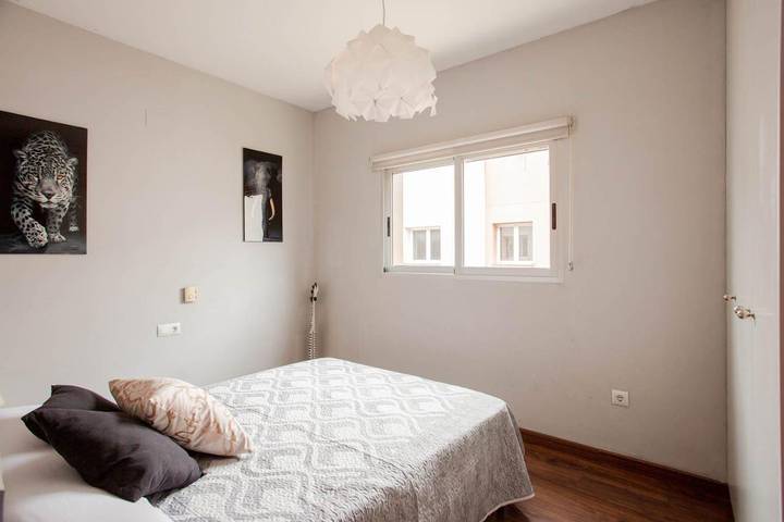 Location de vacances pour 8 personnes, avec piscine ainsi que jardin et vue à Chiva - 3