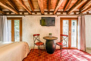 Apartahotel para 2 Personas en Malasaña, Madrid, Foto 2