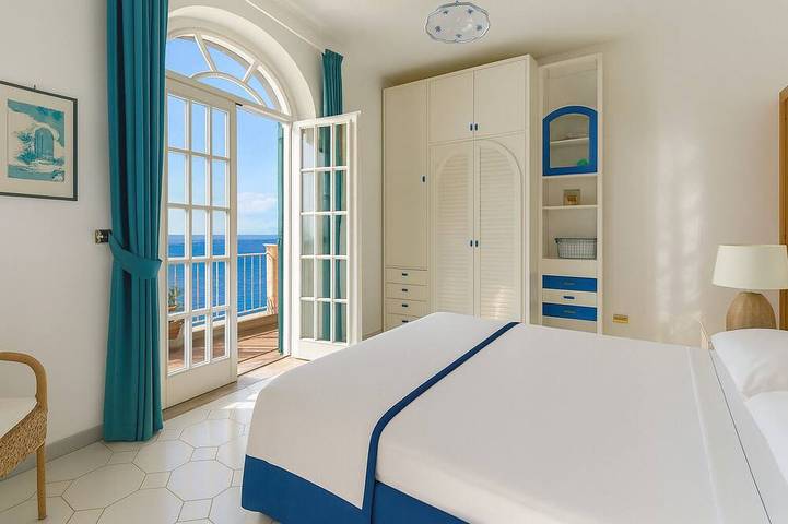 Villa Poesia - Cozy Accommodation Experience in Praiano, Sorrento Coast