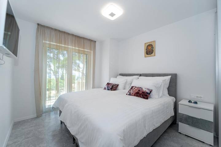 Villa pour 8 personnes, avec piscine ainsi que vue et jardin à Sumartin - 3