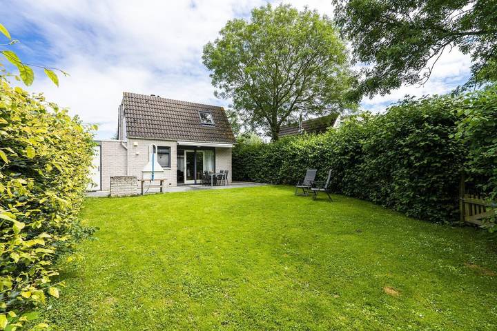Ferienhaus für 6 Personen, mit Balkon/Terrasse und Terrasse