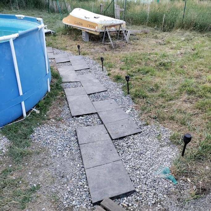 Gîte pour 6 personnes, avec jardin ainsi que piscine et terrasse dans Verdaches