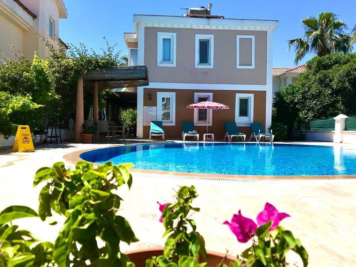 Villa voor 6 personen, with uitzicht and zwembad as well as tuin in Dalyan