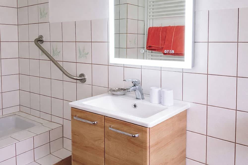 Ferienwohnung zur Rennsteigruh - mit Frühstück & Rennsteig-Shuttle in Wartburg, Ruhla