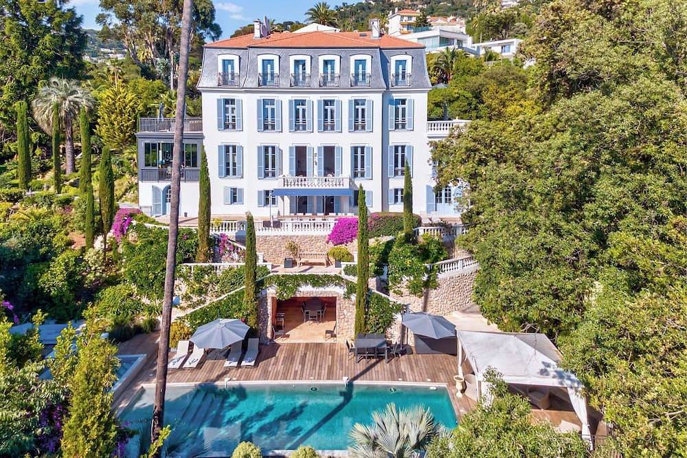 Château Les Alouettes in Cannes, Côte méditerranéenne (France)