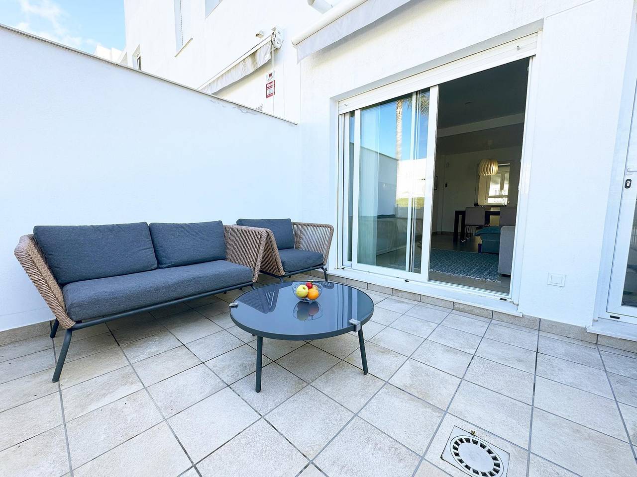 Casa adosada de alto nivel en zona residencial con piscina compartida in La Fontanilla, Conil de la Frontera