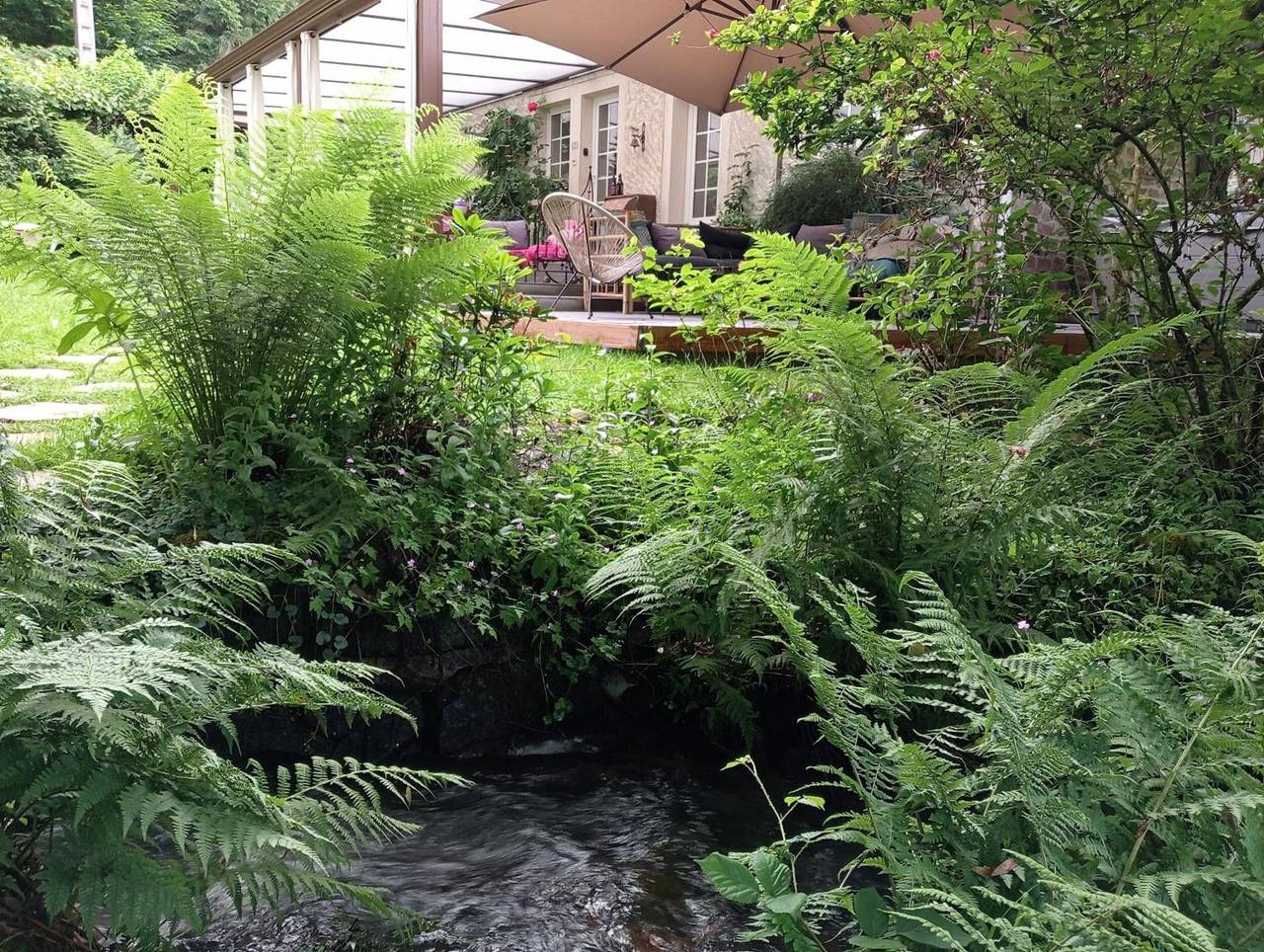 Gîte Du Ruisseau : terrasse privée, jardin, Wi-Fi – maison de vacances à Épinal in Épinal, Région d'Épinal