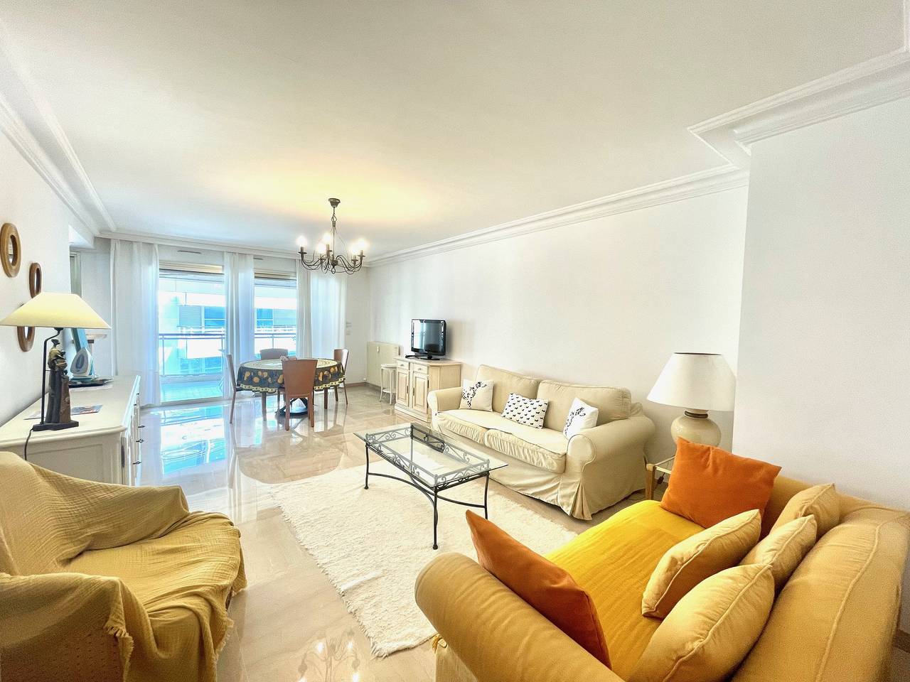 Entire apartment, Cannes center in Cannes, Mediterranean Coast (France)