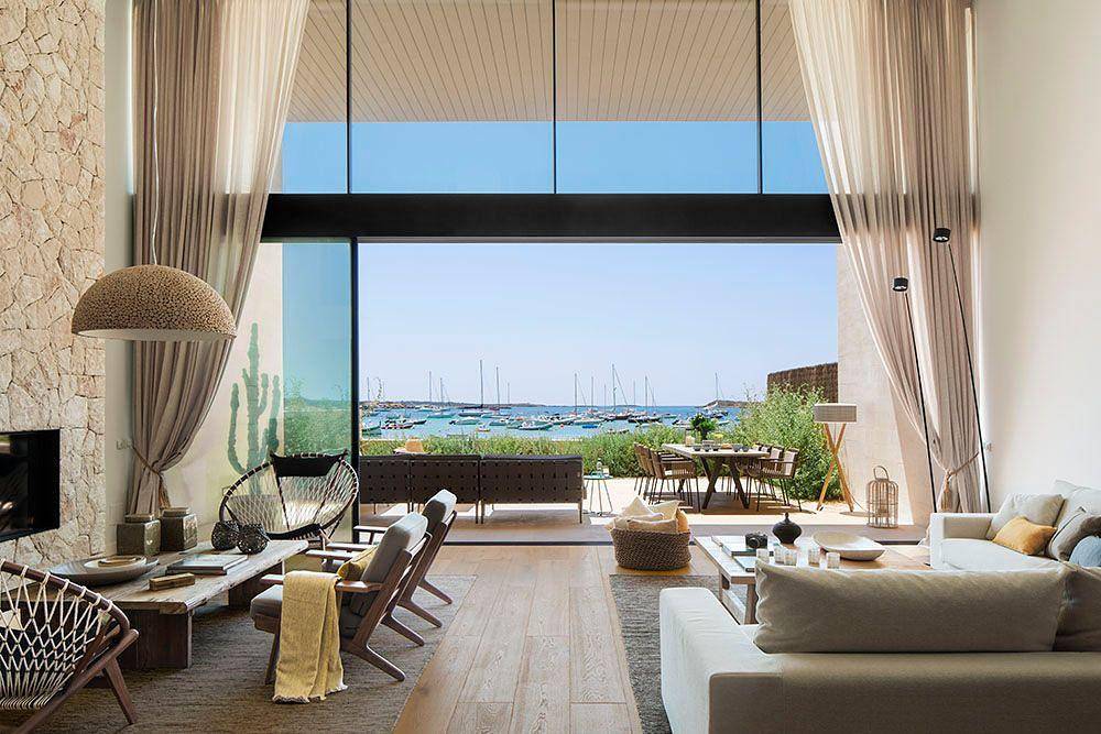 Casa "Colonia Beach" con vista sobre el agua in Playa d'es Port, Ses Salines