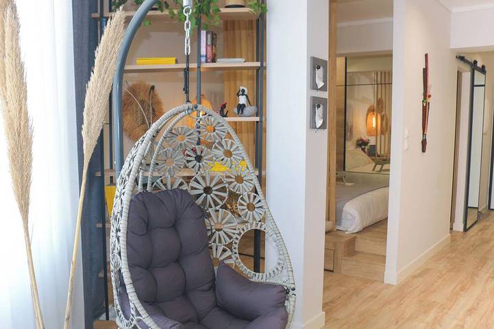 Entire apartment, Luxury 80m2 apartment with balcony downtown Thessaloniki in Thessaloniki region