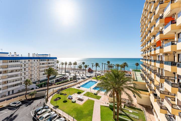 Ganze Wohnung, Malagasuite New Aloha Playa in Torrequebrada, Benalmádena