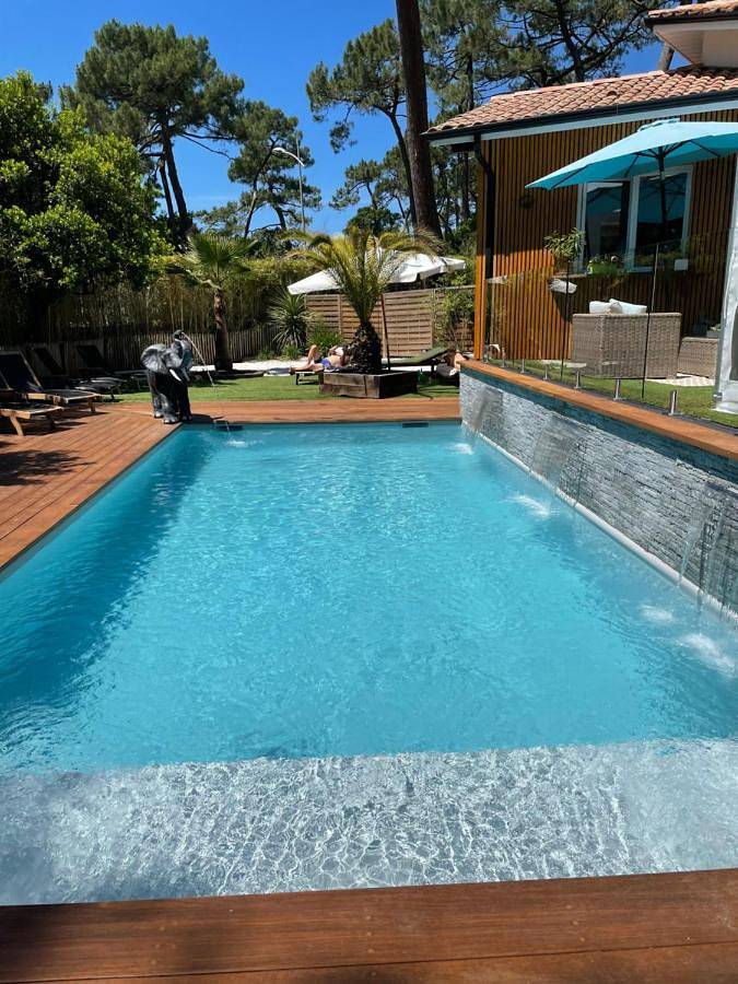 Maison d’hôte pour 2 personnes, avec Balcon et Terrasse ainsi que Jardin et Piscine