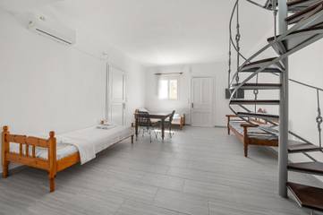 Holiday Rental for 5 People in Tinos, Cyclades, Photo 2