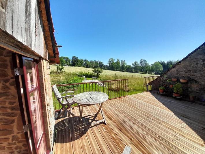 Location de vacances pour 4 personnes, avec vue et terrasse à Biollet - 4