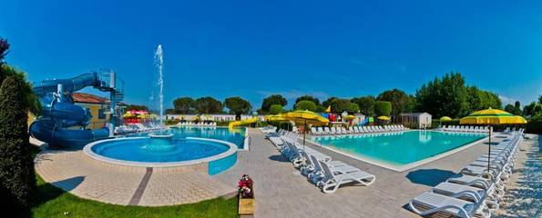 Vakantiepark voor 5 Personen in Lazise, Garda Bergen, Afbeelding 1
