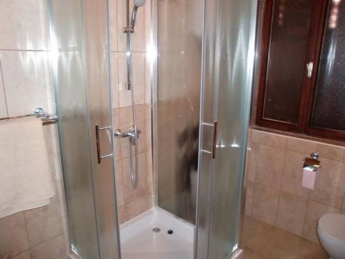 Ganze Wohnung, Große Ferienwohnung in Novigrad mit Schönem Garten in Novigrad, Umag und Umgebung