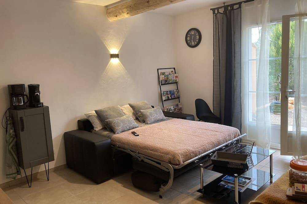 Gite récent Tous Conforts Dans Oliveraie, Le Mas des Oliviers in Draguignan, Région de Draguignan