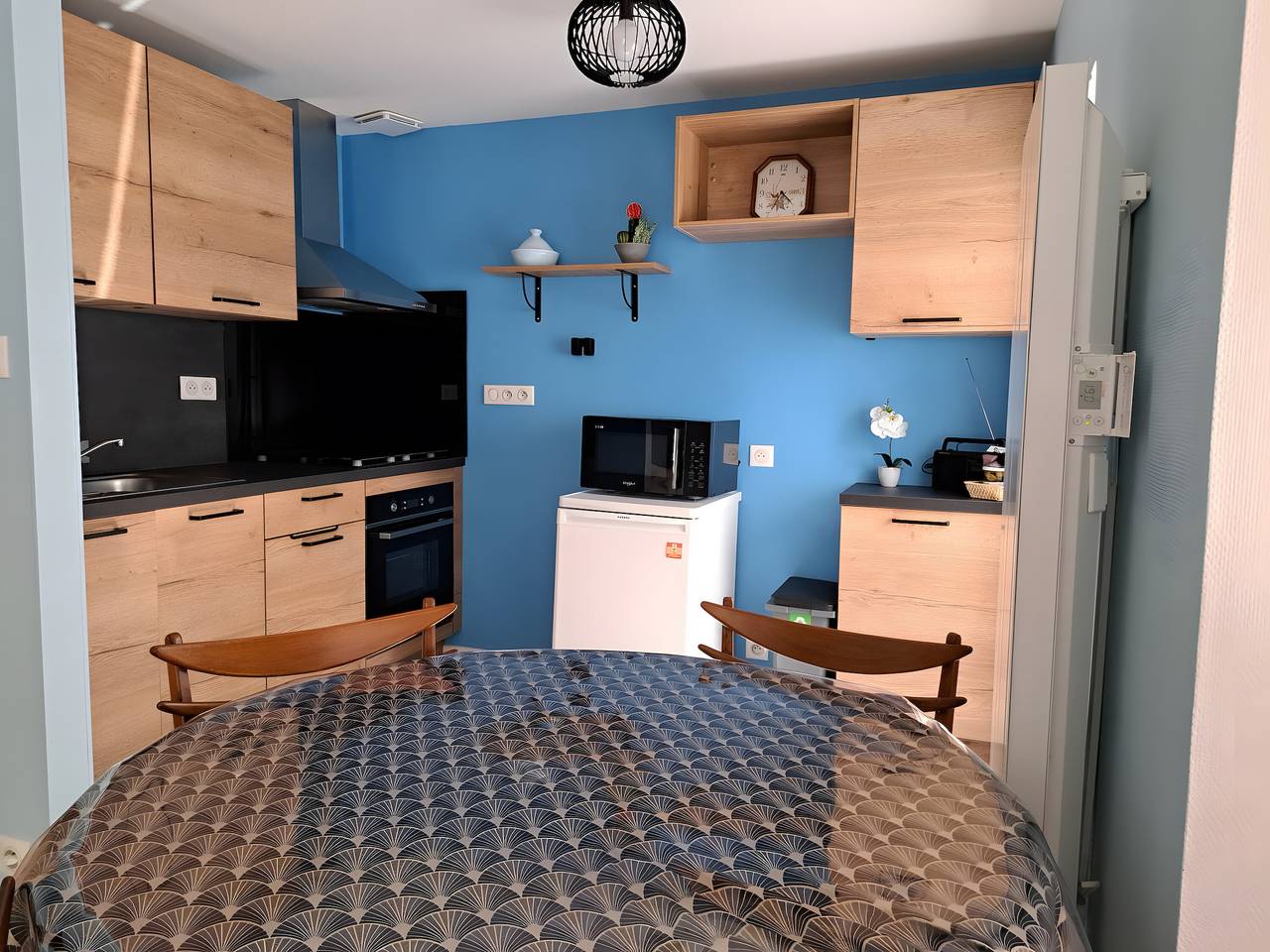 Appartement entier, Loue appartement meublé dans maisonnette centre-ville in Jonzac, Région de Jonzac