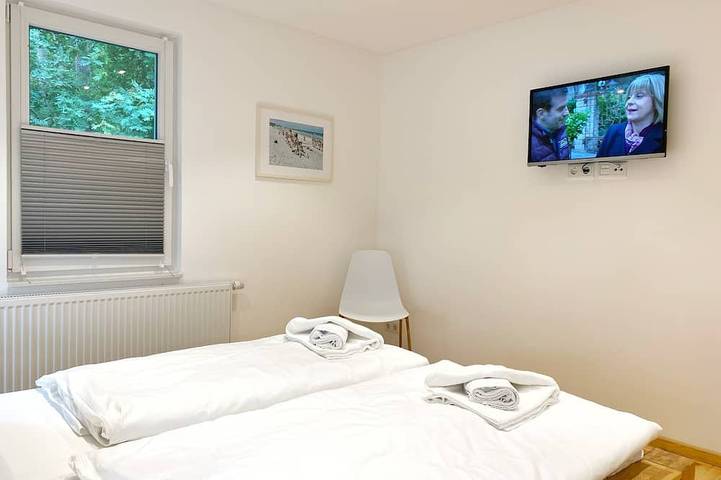 Bungalow für 4 Personen, mit Garten und Terrasse in Glowe - 3