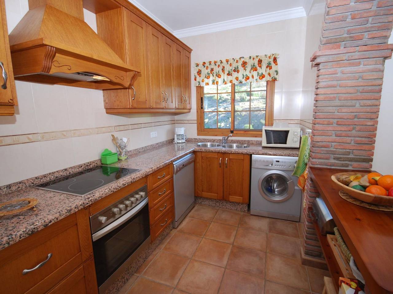 Modern Villa in Frigiliana with Private Swimming Pool in Frigiliana, Costa del Sol