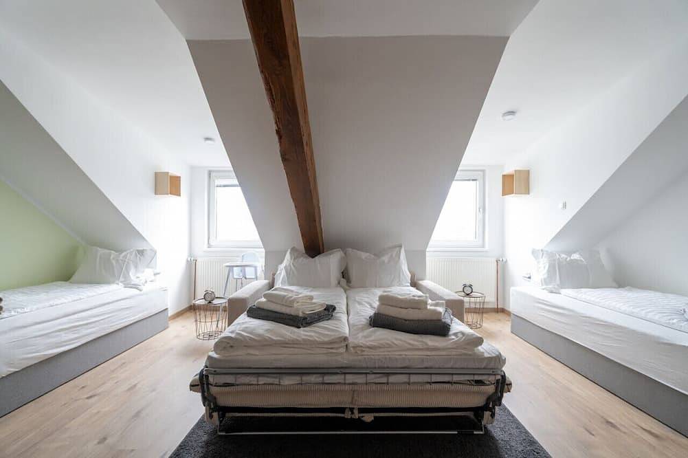 Ganze Wohnung, Spacious & Central | 75m² | 7 Guests | Uni&Station in Leoben, Östliche Obersteiermark