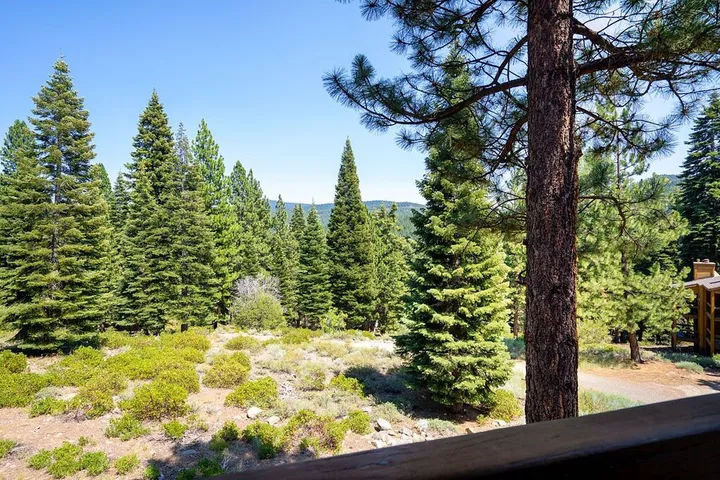 Vacation house for 8 people, with balcony and pool as well as hot tub - 1