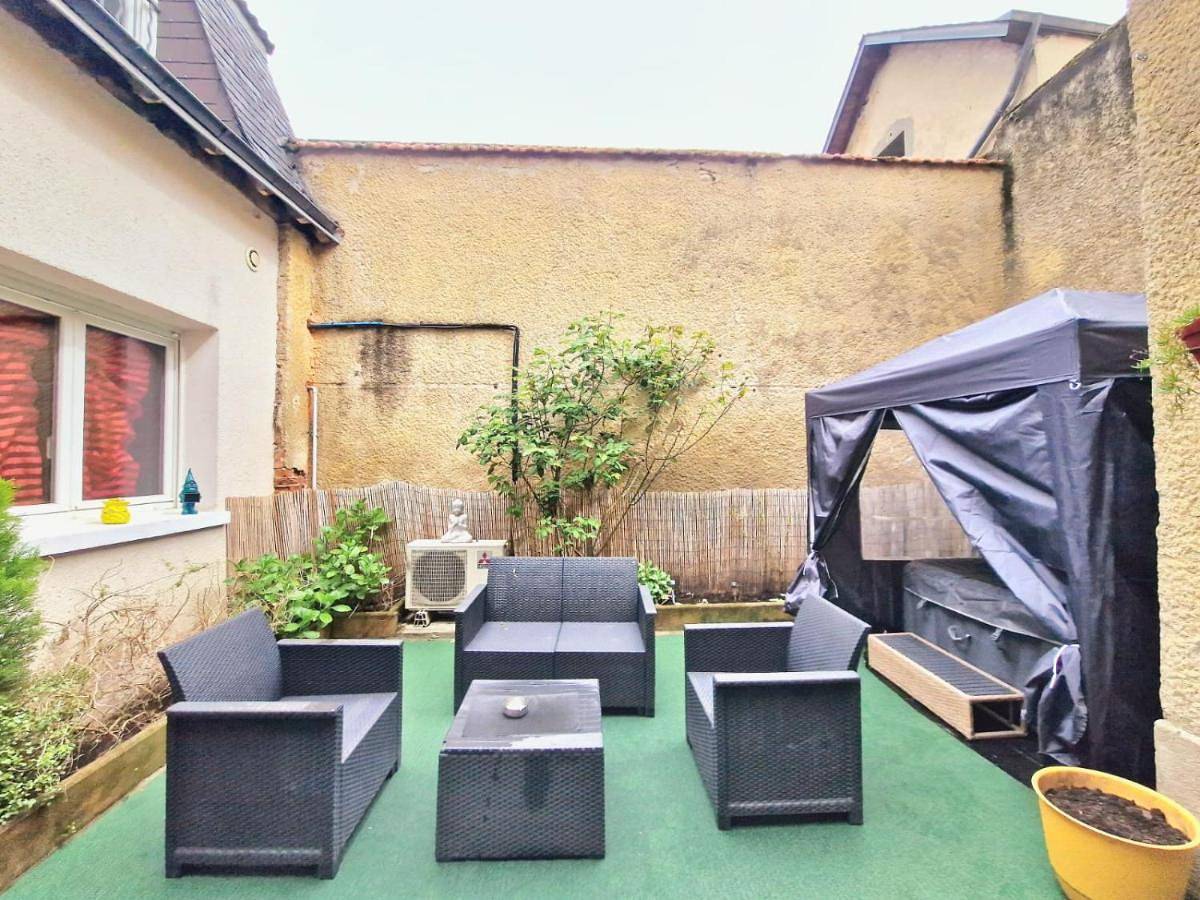Appartement entier, Cosy atelier in Vierzon, Région de Vierzon