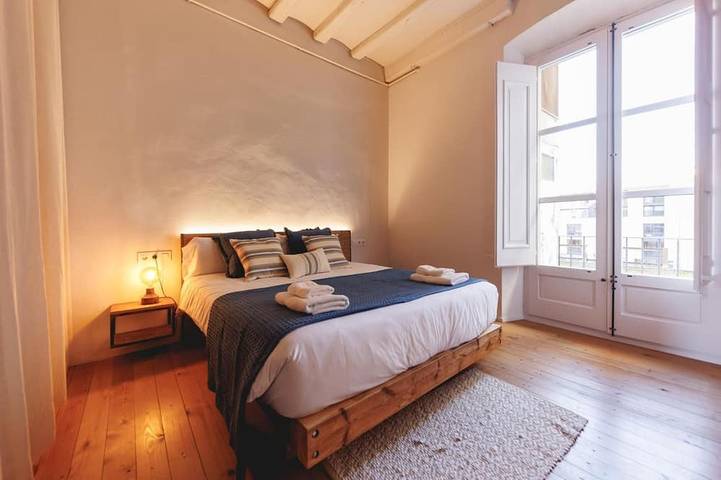 Apartamento entero, Bravissimo Carrer Nou, piso cómodo, 2 dormitorios, en el centro de Girona in Gerona, Gironés