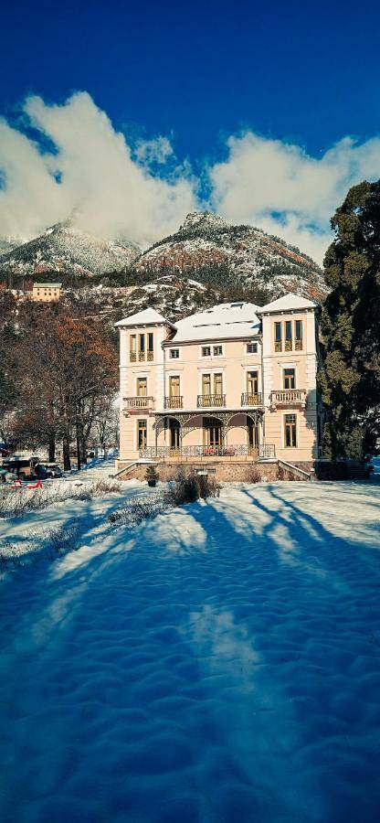 Maison d’hôte pour 2 personnes, avec Jardin et Vue à Jausiers