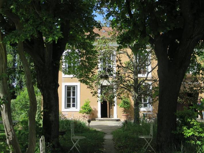 Gîte pour 12 personnes, avec terrasse ainsi que jardin et piscine à Tresques - 2