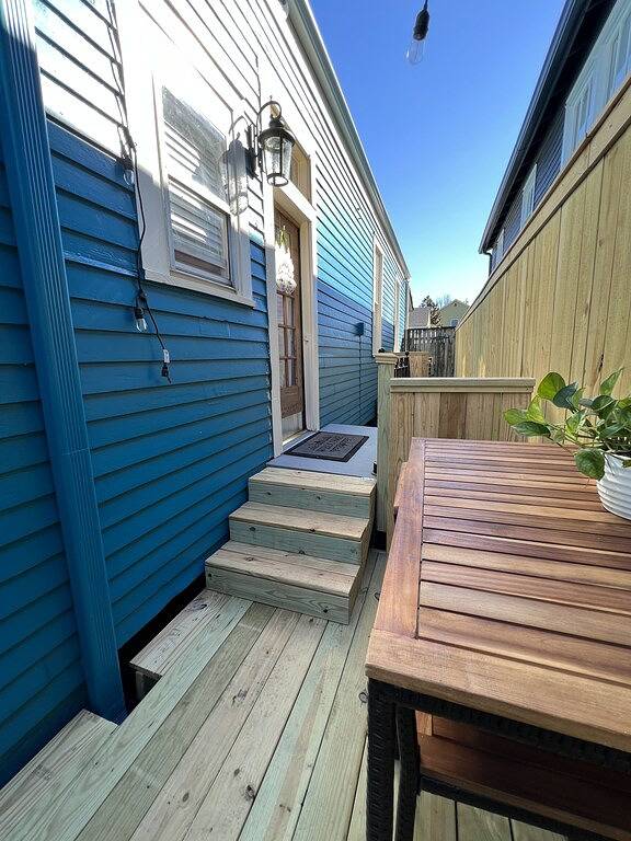 Welcome to the Jazznest! in Uptown, New Orleans