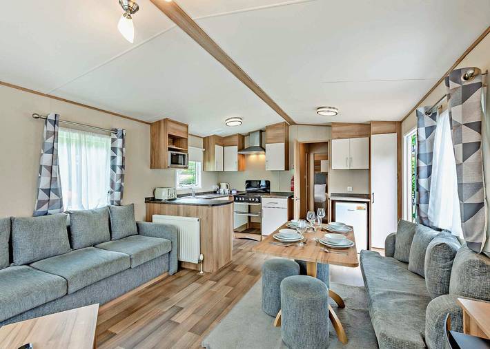 Gold 2 Bedroom Caravan, Sleeps 6. With parking in Bowness-on-Windermere, Lake District