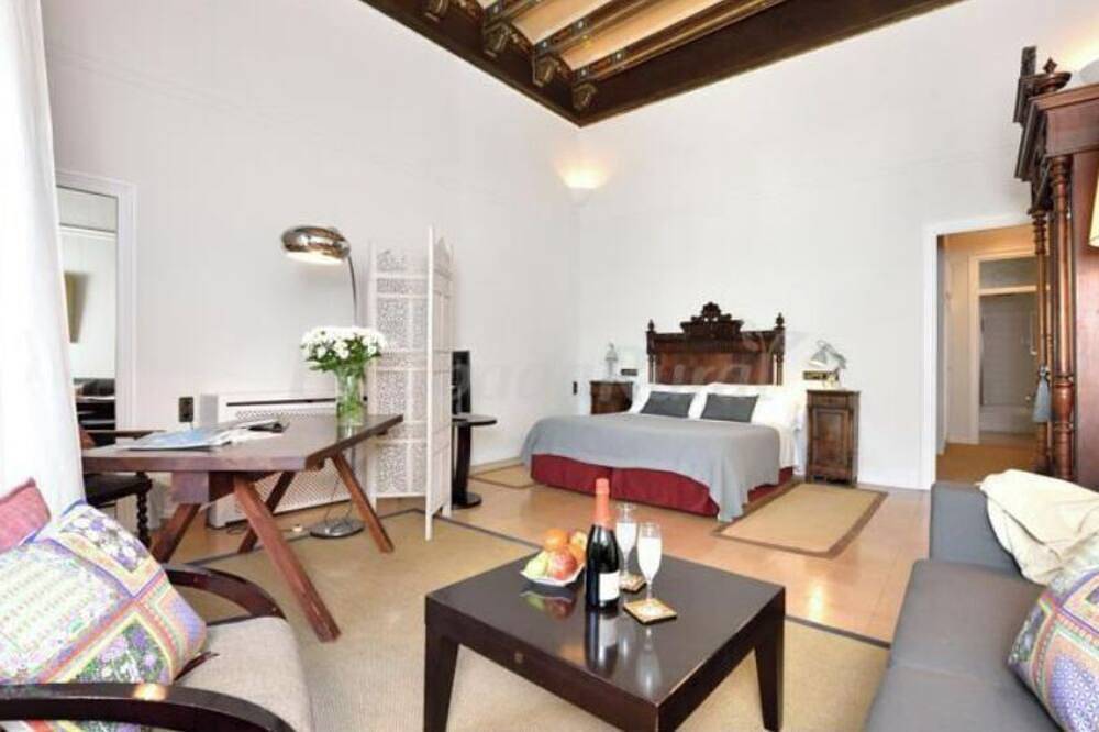 Charming farmhouse ideal for groups in Capellades, Barcelona Inland