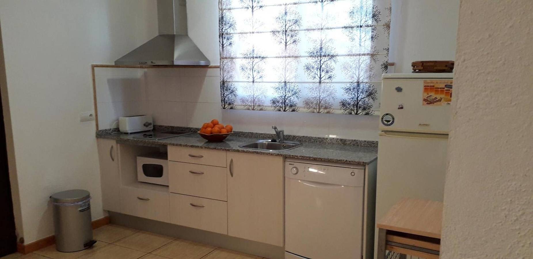 Apartamento entero, Apartamento 'Font Major' con vistas a la montaña, piscina privada y Wi-Fi in Horta de San Juan, Terra Alta