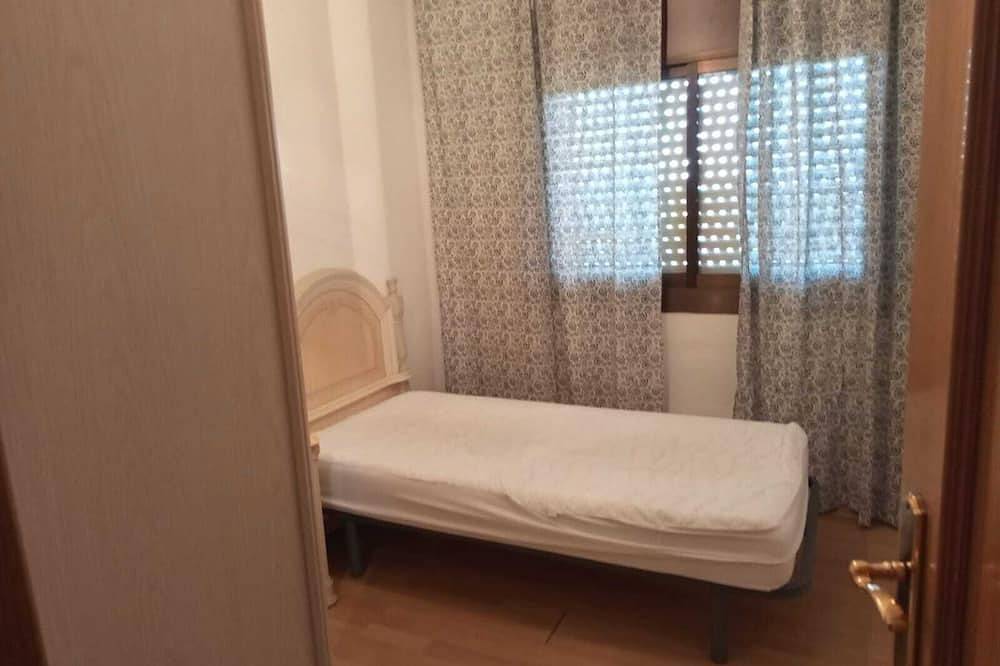 Apartamento entero, Alquiler mes de Agosto in Esplugas de Llobregat, Bajo Llobregat