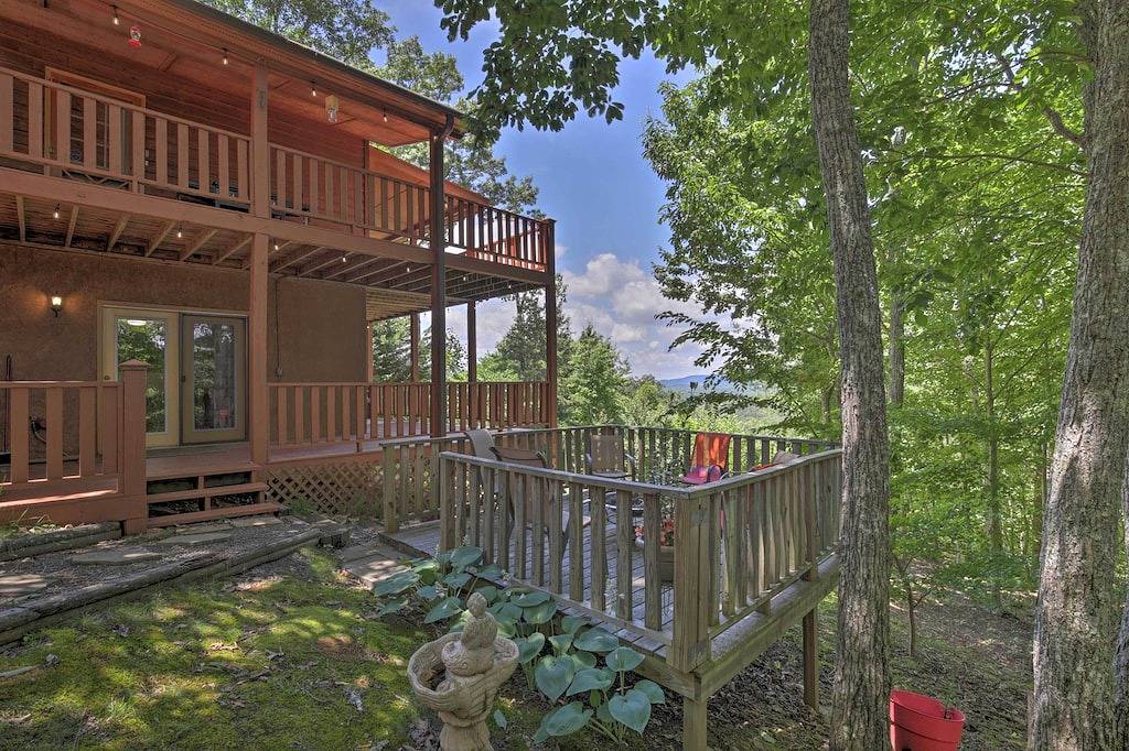 Picturesque Murphy Cabin w/ Fire Pit & Views! in Cherokee County