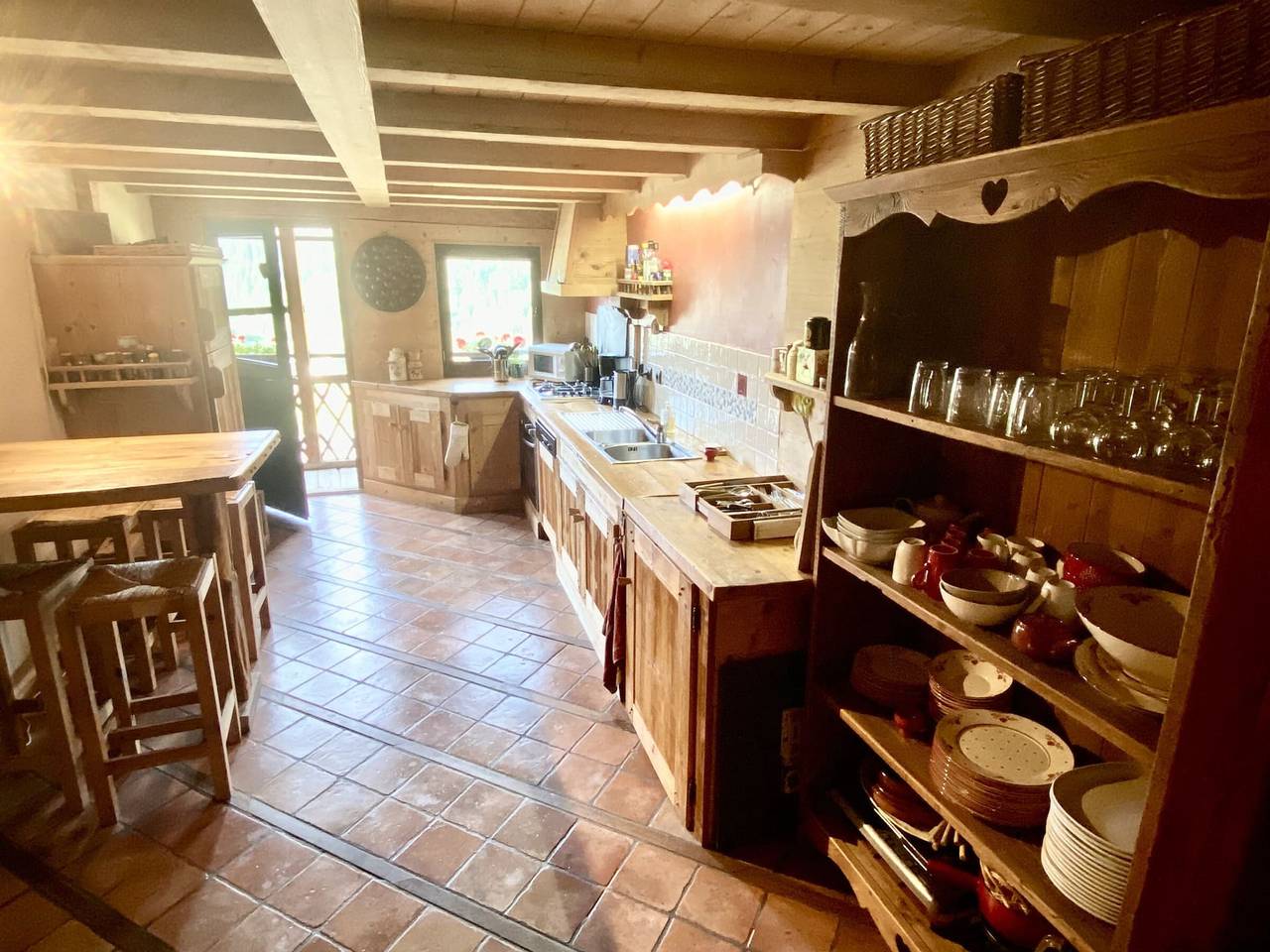 Entire apartment, 4-Room Chalet, 8 People, Wifi, Parking, Châtel in Châtel, Les Portes du Soleil