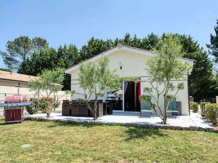 Maison 4 Personnes in Lesparre-Médoc, Parque natural regional del Médoc